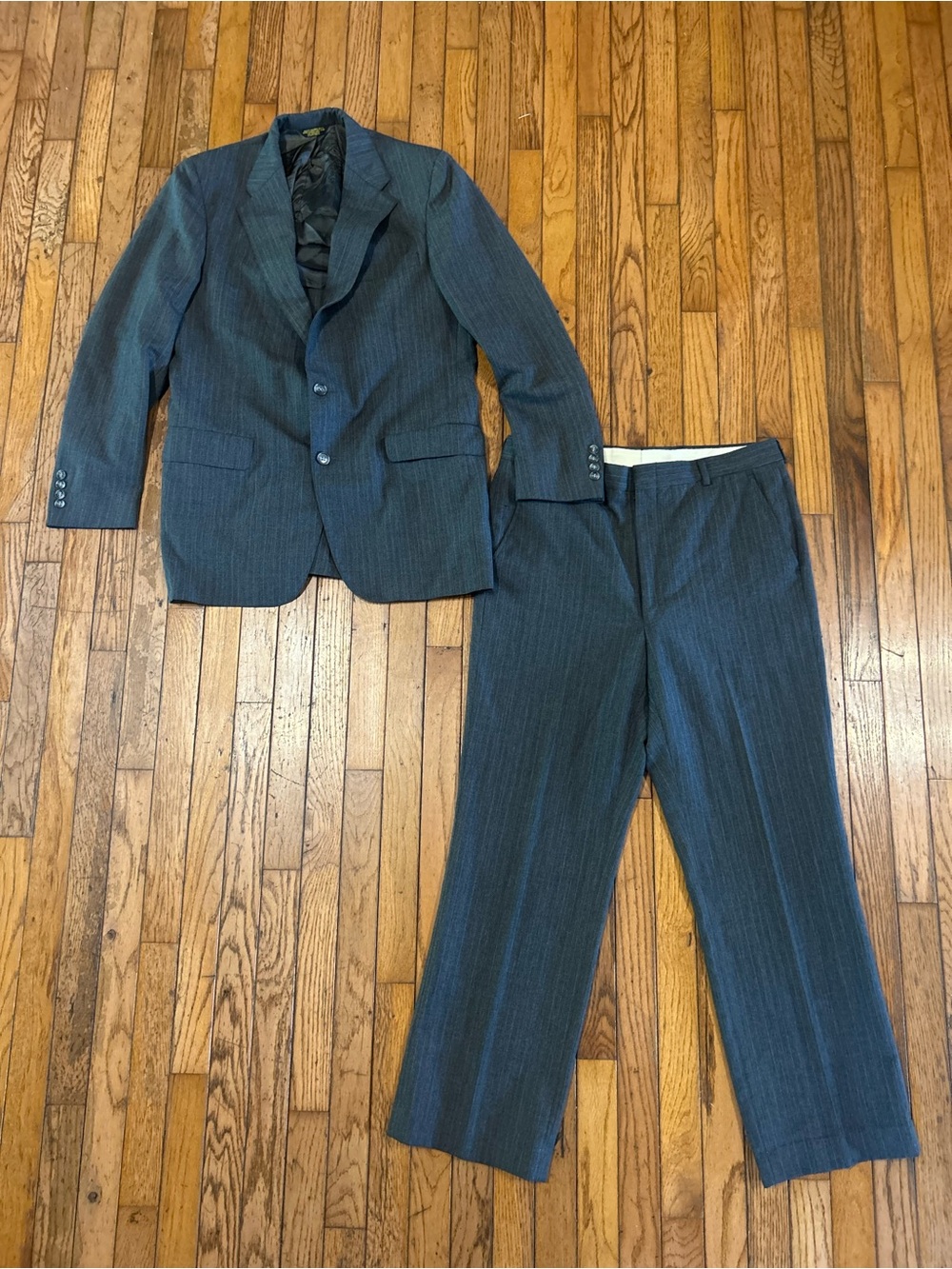 Vintage John Weitz by Palm Beach Gray Burgundy Pinstripe Suit USA 46R 38x31